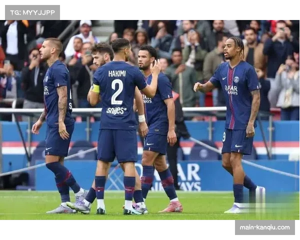 里昂主场惜败巴黎圣日耳曼 虽败犹荣展现复苏势头